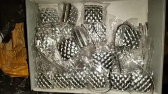 Товары народного потребления согласно приложению №4 (предметы декора). Имущество продается в том виде, комплектности и состоянии, в каком оно есть. За скрытые дефекты имущества Продавец ответственности не несет. Проданное имущество обмену и возврату не подлежит. Товар реализуется в имеющемся…