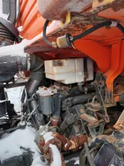 Нефаз 5633-15 2010 года. Специализированная автоцистерна. Цвет оранжевый. VIN X1F5633TRAB000301. Государственный номер Р322УМ86. Номер двигателя А2580710. Мощность 165 л.с. (224.4 кВт). Рабочий объем 10850 куб. см. Номер кузова 2179467. Экологический класс третий. Согласно акту осмотра и…