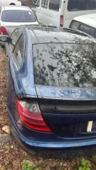 Mercedes-Benz C230K 2001 года, годные остатки. Автомобиль без госномера, 2001 год выпуска, первичный VIN WDBRN47J22A287545, вторичный VIN WDB2037451A311389, цвет синий. Имущество является вещественным доказательством по уголовному делу, обращено в доход государства. Документы и ключи отсутствуют…