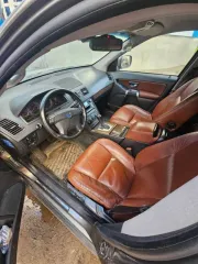 Volvo XC90, 2008 года выпуска. Двигатель D5244T, 2.4 литра, мощность 184.9 л.с. Пробег 239465 км. Коробка передач – автоматическая, полный привод. Категория ТС – B. Цвет кузова – светло-коричневый. VIN кузова и автомобиля: YV1CZ713691505958. Максимальная разрешенная масса 2720 кг, снаряженная масса…