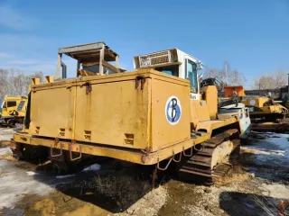 Экскаватор гусеничный Hyundai R300LC-9SH, заводской номер HHKHZ808LE0000183, 2014 год выпуска, госномер 58 УЕ 9248 (63 СВ 9366). Экскаватор гусеничный Hyundai R300LC-9S, заводской номер HHKHZ810LE0001178, 2014 год выпуска, госномер 58 УЕ 9241 (63 СВ 9362). Трактор ДТ-75 ДЕРС2 с бульдозерным…