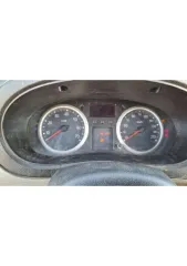 Renault Kangoo 2008 года, 75 л.с., пробег 111111 км. Легковой универсал, VIN: VF1KCEBCF40098542, госномер М418ЕТ13. Не работает таксометр, не показывает дисплей с топливом и температурой, двигатель работает с перебоями. Вмятины на задней правой двери и заднем правом крыле. Царапина на левой фаре…