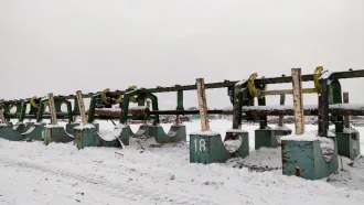 Имущественный комплекс, расположенный по адресу: Красноярский край, Енисейский район, с. Верхнепашино, Советская ул., д. 1. В составе: 1  Недвижимое имущество, находящееся в залоге у ГКР «ВЭБ.РФ»  здания, сооружения, земельные участки для производственной деятельности, право аренды на земельные…