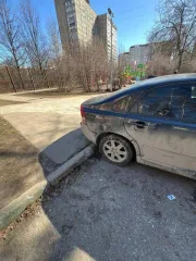 Volvo S40, 2006 года, 100 л.с., 180000 км. Автомобиль легковой, марка Volvo S40, дата выпуска 2006 г., цвет и тип краски Черный, VIN YV1MS204272280079, регистрационный знак М971АС977.