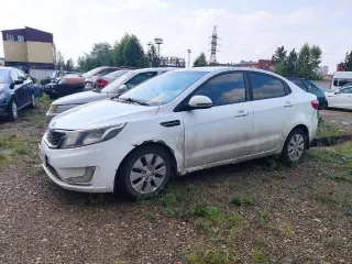Kia Rio 2012 года, 123 лс, АКПП, модель № двигателя G4FC, CW132732, VIN Z94CC41BADR088924. Автомобиль легковой KIA RIO.