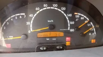 Mercedes-Benz Sprinter 413CDI 2004 Грузовой фургон, марка: МЕРСЕДЕС-БЕНЦ, модель: СПРИНТЕР 413СDI, год изготовления: 2004 г.в., цвет: белый, VIN: WDB9046131R664896, г/н: К764РЕ 33, мощность двигателя, л. с. (кВт): 94.900/129.0, рабочий объем двигателя, куб. см: 2148
