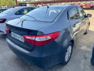 Kia Rio 2012 года выпуска, серого цвета. VIN: Z94CC41BBDR072599. Государственный регистрационный знак: Р584ТХ126. Номер двигателя: CW092953. Имеются ограничения в виде запретов на регистрационные действия. Находится по адресу: Ставропольский край, г. Ставрополь, ул. Лермонтова, 36.