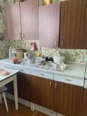 Доли квартиры 57,0 кв. м, г. Слободской, Вокзальная, 16-7, Кировская обл. 1/3 доля квартиры в Кировской обл., еще 1/3 доля квартиры в Кировской обл., еще 1/3 доля в праве общей долевой собственности на квартиру по адресу: Кировская обл., г. Слободской, ул. Вокзальная, д. 16, кв. 7, кад…