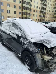 Toyota Vitz, кузов KSP902093729, 2009 год, черный. В залоге у АО ТБанк. Покупатель самостоятельно снимает запреты и ограничения.