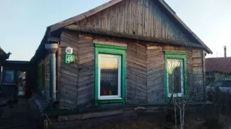 Доля жилого дома 70.7 кв.м Забайкальский край 1/4 доля дома в Чите 1/4 доля дома в Чите 1/4 доли в праве общей долевой собственности на жилой дом, кадастровый (условный) номер: 75:32:040734:734, адрес (местонахождение): Забайкальский край, г. Чита, ул. Аэродромная, д. 49, площадь 70.7 кв.м.