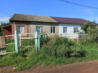 1/6 Доли в праве собственности на жилой дом, площадь: 94.1 кв.м, кадастровый (условный) номер: 02:15:070101:910, адрес (местонахождение): Россия, Респ Башкортостан, р-н Благовещенский, с Ильино-Поляна, ул Парковая, дом 23, квартира 2. 40/600 Доли в праве собственности на земельный участок, площадь…