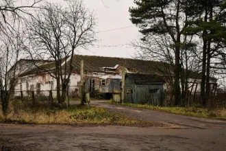 Богадельня, 727.6 кв. м, Ярославская область. Выявленный объект культурного наследия «Богадельня (с 1914 г.-госпиталь)», начало XX в. Нежилое здание площадью 727,6 кв. м, кадастровый номер 76:07:013001:57. Расположено по адресу: Ярославская область, Мышкинский район, г. Мышкин, ул. Мира, д.15…