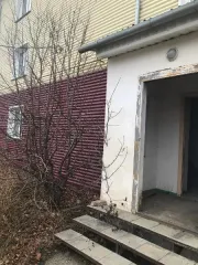 Здание многоквартирного дома 591,8 кв.м на разбор Курганская область Объект строительства на разбор «Здание многоквартирного дома, общей площадью – 591,8 кв.м., с кадастровым номером 45:22:030108:1337, количество этажей: 3, подземных 0, год постройки 2011, кадастровая стоимость – 11605446,64 руб…
