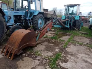 трактор колесный ЮМЗ-6КЛ год выпуска 1990, заводской номер 690730, цвет – бело-зеленый, мощность двигателя 44.5 (60) л.с., государственный регистрационный знак – 7008МО43 
Год выпуска: 1990 
Марка: ЮМЗ-6КЛ 
Модель: ЮМЗ-6КЛ 
VIN (заводской) номер: 690730 
Назначение: универсальные…