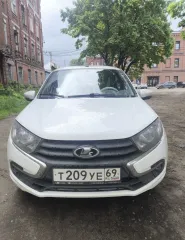 Lada Granta 2021, легковой автомобиль.