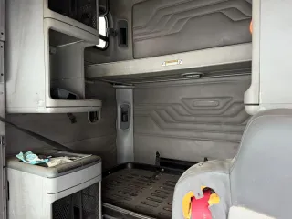 Freightliner ST120064ST 2005 транспортное средство - фрейтлайнер ST120064ST, 2005 г.в., грз В002КА190, VIN 1FUJBBCK25LN52718 Заявки по осмотру имущества направлять по адресу электронной почты: 89105761698 (Казберов Алексей Владиславович), по адресу электронной почты: arbitr.shchukina@yandex.ru.