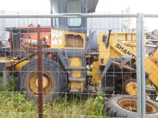 Погрузчик фронтальный Shantui SL30W /7054 ЕА/ гар №1397. Ознакомление с порядком проведения осуществляется по телефону: 8 (916) 511-81-30 в рабочие дни с 11-00 до 14-00. Запросы на ознакомление с документами на имущество, организацию осмотра, принимаются по адресу электронной почты…