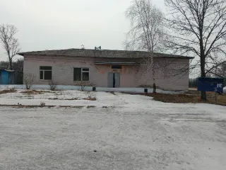 Нежилое здание 211,4 м² с земельным участком, Хабаровский край. Здание с кадастровым номером 27:03:0010410:67, площадью 211,4 кв.м., вместе с земельным участком с кадастровым номером 27:03:0010412:220, площадью 3631,0 кв.м., расположено по адресу: Хабаровский край, Бикинский район, с. Лермонтовка…