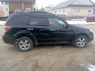 Subaru Forester 2008 года, черный цвет, VIN JF1SH5LS59G013261. Пробег 255000 км. В рабочем состоянии, на ходу.