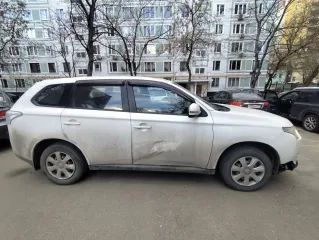 Mitsubishi Outlander 2013 автомобиль марки MITSUBISHI модель Outlander 2013 г.в. VIN-номер JMBXTGF2WDZ014967 ознакомление с имуществом осуществляется по адресу: г. Москва, ул. Октябрьская, д. 11 в рабочие дни в период представления заявок на участие в торгах, предварительно записавшись по телефону…