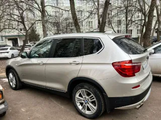 BMW X3 2013 легковой автомобиль, марка: BMW, модель: X3 ХDRIVЕ28 I, год изготовления: 2013, цвет: Серый, VIN: X4XWX994500A34392, г/н: Р540МР46, в залоге у Банка ВТБ (АО) (ИНН 7702070139).