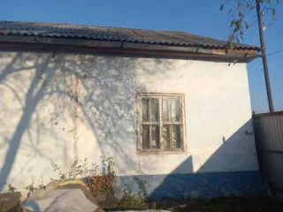 Здание (магазин), 187,1 кв.м, Приморский край, городской округ Арсеньевский, город Арсеньев, улица Базовая, дом 6. Кадастровый номер: 25:26:030303:296. Назначение: нежилое. Виды разрешенного использования: данные отсутствуют. Площадь: 187,1. Вид права: собственность.