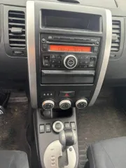 Nissan X-Trail 2012 года, 150 л.с., пробег 214762 км, полный привод, автоматическая коробка передач. Цвет кузова серебристый. VIN: Z8NTCNT31CS045483, двигатель № C016257.