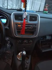 Renault Logan 2016 года, черного цвета. Государственный номер B824XM43, VIN X7L4SRAV456639059. Находится по адресу: Кировская область, Фаленский район, д. Филейка, ул. Заречная, д. 13. Имеется обременение в виде арестов и залога в пользу ПАО «Совкомбанк».