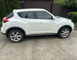 Nissan Juke, 2011. Автомобиль марки NISSAN модель Juke 2011 г.в. VIN-номер SJNFBAF15U6156381. Ознакомиться с имуществом должника возможно по месту нахождения самого имущества по адресу: г. Краснодар, 1-й Апшеронский проезд, 2А, предварительно согласовав дату и время ознакомления по телефону…