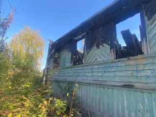 Детский сад, 159,9 кв.м, Ленинградская область, Важины Здание: детский сад., нежилое, площадью: 159,9 кв.м., расположенное по адресу: Российская Федерация, Ленинградская область, Подпорожский муниципальный район, Важинское городское поселение, г.п. Важины, ул. Советская, дом 14, кадастровый номер…