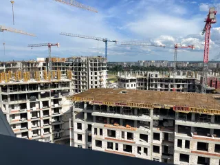 Трехкомнатная квартира 106.5 кв.м в Калининграде по адресу: ул. Молодой Гвардии, д.34, кв.371. Кадастровый номер 39:15:132901:2698.