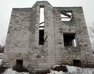 Земельный участок 1000 кв. м, с. Софьино, Московская область; местоположение установлено относительно ориентира, расположенного за пределами участка, ориентир: дом 106с, участок находится примерно в 100 м, по направлению на северо-запад от ориентира, почтовый адрес ориентира: с. п. Софьинское, с…