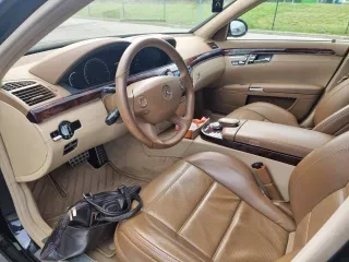 Транспортное средство Мерседес Бенц S 63 AMG  2008 г.в., Идентификационный номер  VIN : WDD2211771A207761, Номер шасси  рамы : отсутствует, Номер кузова  кабины : WDD2211771A207761, Цвет кузова  кабины : ЧЕРНЫЙ, Номер двигателя: 15698460025350, Рабочий объем  см³ : 6209, Мощность  кВт/л.с. …