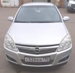 Opel Astra, 2007 г.в., VIN: W0L0AHL4882013525, ГРЗ: C526ЕВ790 цвет: Сребристый