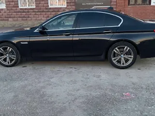 BMW 528i xDrive, 2014, VIN: Х4Х5А76460D364355. Легковой автомобиль, марка: BMW 528i xDrive, год изготовления: 2014, VIN: Х4Х5А76460D364355, вид собственности: индивидуальная, пробег 221229 км. Находится в залоге у АО Азиатско-Тихоокеанский Банк.