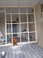 Комната 18,4 кв.м в Вологодской области. Расположена в жилом помещении на 3 этаже по адресу: Россия, Вологодская обл., Устюженский р-н, г. Устюжна, ул. Интернациональная, д. 22, кв. 30. Кадастровый номер: 35:19:0103004:476.