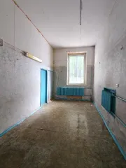 Нежилое помещение 37,7 кв.м, г. Ярославль, ул. Салтыкова-Щедрина, д. 28, помещения, назначение: нежилое, общей площадью 37,7 кв. м, этаж – 1, номера на поэтажном плане 2 - 4, 6 - 8, существующие ограничения (обременения) права: не зарегистрировано. Установление публичного сервитута одновременно с…
