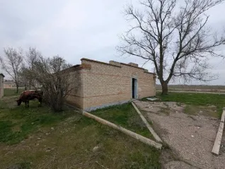 Нежилые здания с кадастровыми номерами: 26:22:030420:82,  26:22:030420:80,  26:22:030420:78,  26:22:030420:120, 26:22:030420:77,   26:22:030420:81, 26:22:030420:83 и  земельный участок с кадастровым номером: 26:22:030420:50, комплекс имущества, расположенный по адресу: Ставропольский край…