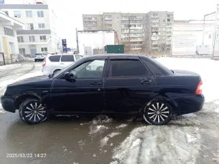 Легковой автомобиль Лада Приора 2008 года цвет сине-черный VIN XTA21703080118985 ПТС 66 ОН 263966 госномер М320РО96 модель двигателя 21126 тип двигателя бензиновый номер двигателя 2156289 мощность двигателя 97 9 л с 72 кВт рабочий объем двигателя 1596 куб см номер кузова XTA21703080118985…