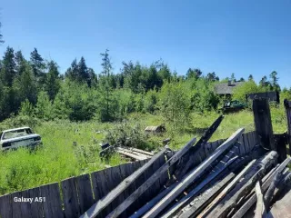 Земельный участок с кадастровым номером 38:07:020224:344, площадь 1336 кв. м. Расположен по адресу: Российская Федерация, Иркутская область, муниципальный район Казачинско-Ленский, городское поселение Магистральнинское, рабочий поселок Магистральный, улица Пихтовая, земельный участок 5. Вид…