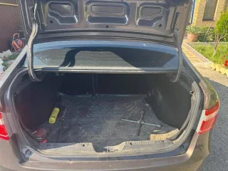 Lada Vesta 2019 года, 106,1 л.с., пробег 158410 км. VIN: XTAGFL110KY288769.