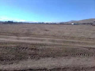 Земельный участок, площадь 1500 кв.м. Земельный участок, площадь 1500 кв.м., адрес  местонахождение : Россия, Респ Карачаево Черкесская, р н. Хабезский, а. Али Бердуковский, ул Шведова 13, кадастровый  условный  номер: 09:03:0060119:160
