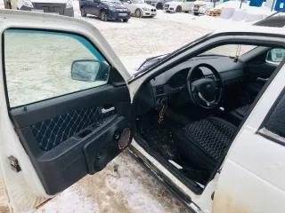 LADA Priora 2012, автомобиль марки LADA модель ПРИОРА 2012 г.в., VIN-номер XTA217130D0098622. Заявки на ознакомление с имуществом принимаются в рабочие дни с 09.04.2026 г. и до дня окончания приема заявок с 08.00-17.00 часов по тел.: 89963352413, эл.почта nailrizvanov@mail.ru