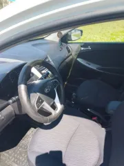 Hyundai Solaris, 2013 год выпуска, объем двигателя 1396 куб. см, мощность 107 л.с. (78.7 кВт), VIN Z94CU41CADR203560