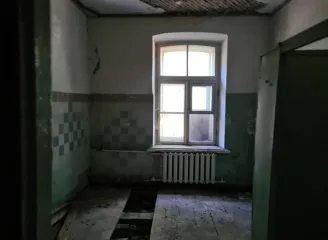 Нежилое помещение 364 кв. м Красноярск нежилое помещение общей площадью 364 кв. м с кадастровым номером 24:50:0400101:882 расположено по адресу: г. Красноярск, ул. Малиновского, д. 32, помещ. 17. Нежилое помещение находится на первом этаже трехэтажного кирпичного многоквартирного жилого дома 1913…