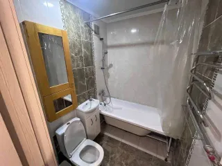 Квартира в Свердловской обл., 30,8 кв.м, 1 комн. Кадастровый номер: 66:35:0103004:1344, Площадь: 30,8 кв.м., Адрес: Российская Федерация, Свердловская область, Березовский городской округ, г. Березовский, ул.Транспортников, дом 48, квартира № 25, Вид права, доля в праве: Общая совместная…