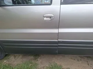 Hyundai Starex 2004. Автомобиль марки Hyundai модель Starex 2004 г.в. VIN-номер KMHWP81HP4U610692. С имуществом можно познакомиться по месту его нахождения по предварительной записи у организатора торгов по адресу: ул. Солнечная, д. 3, р. п. Николаевка Николаевский р-н, Ульяновская область.