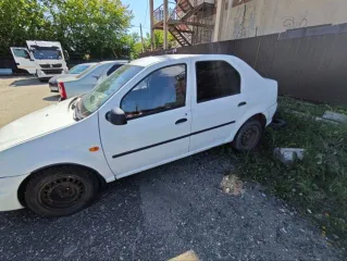 Renault Logan 2012 года, 75 лс, 170000 км, легковой автомобиль, марка: Renault Logan, год изготовления: 2012, цвет: белый, VIN: X7LLSRB2HCH542690, ПТС: 77HH856734, г/н: В304УВ147, рабочий объем двигателя, куб. см: 1,4 л, разрешенная максимальная масса 1535 кг, масса без нагрузки 975 кг