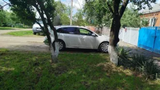 Chevrolet Cruze 2014 года выпуска, белого цвета. VIN: XUUJF35E9E0001495, ПТС: 33РВ 617196, государственный номер: К742НН53. Производитель: ЗАО АВТОТОР МЕНЕДЖМЕНТ (Россия). Модель двигателя: F16D4, бензиновый, номер: 140690010, мощность 124 л.с. (91 кВт), объем 1598 куб. см. Номер кузова…