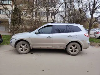 Hyundai Santa Fe, 2006 года, 189 лс, 211465 км, АКПП. Вид имущества: легковой автомобиль. Марка, модель: HYUNDAI SANTA FE 2.7 GLS. Год выпуска: 2006. VIN: KMHSH81DP6U091892. Государственный регистрационный знак: Т066ВС150. Мощность двигателя: 189 л.с. Тип ТС: легковой. Цвет: серебристый. Двигатель…